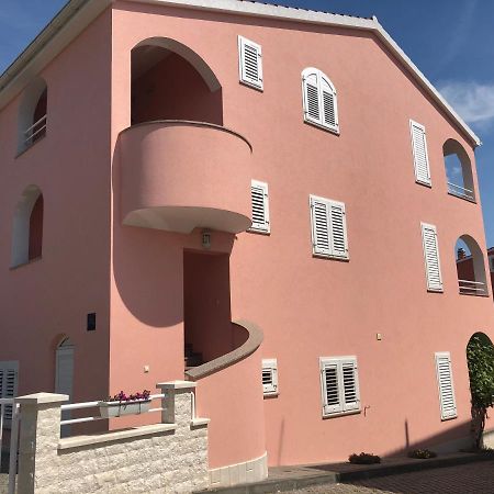 Apartments Irena Vodice Eksteriør billede