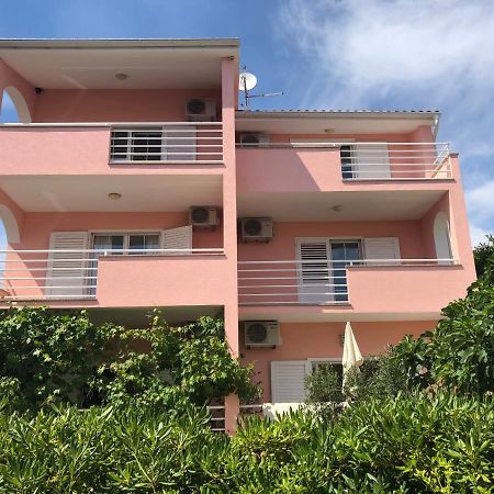 Apartments Irena Vodice Eksteriør billede